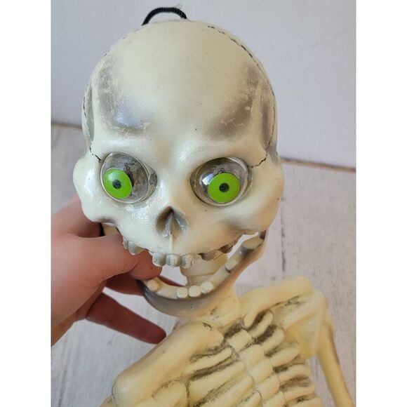 Spearhead 1994 AS IS skeleton hanging Halloween prop decor - Picture 7 of 15